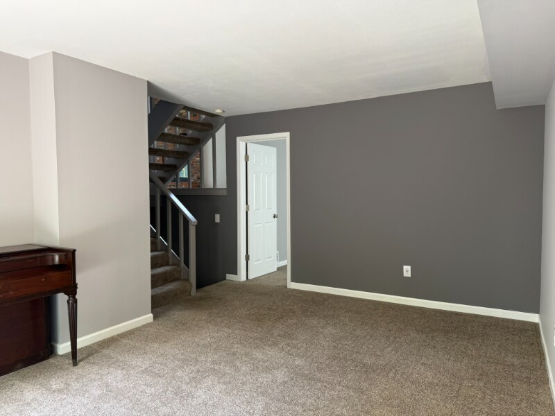 Building Photo - 11350 Meadowside Dr