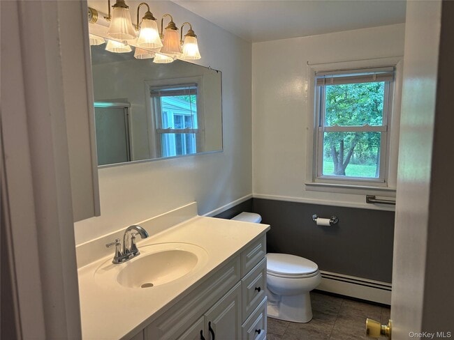 Building Photo - 239 Vineyard Ave