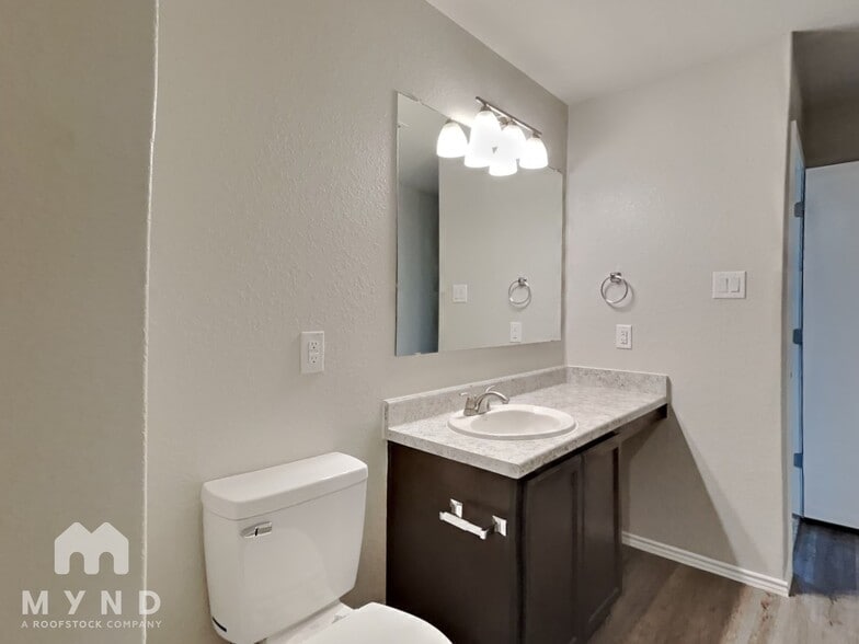 Building Photo - 9437 Apple Ridge Ln