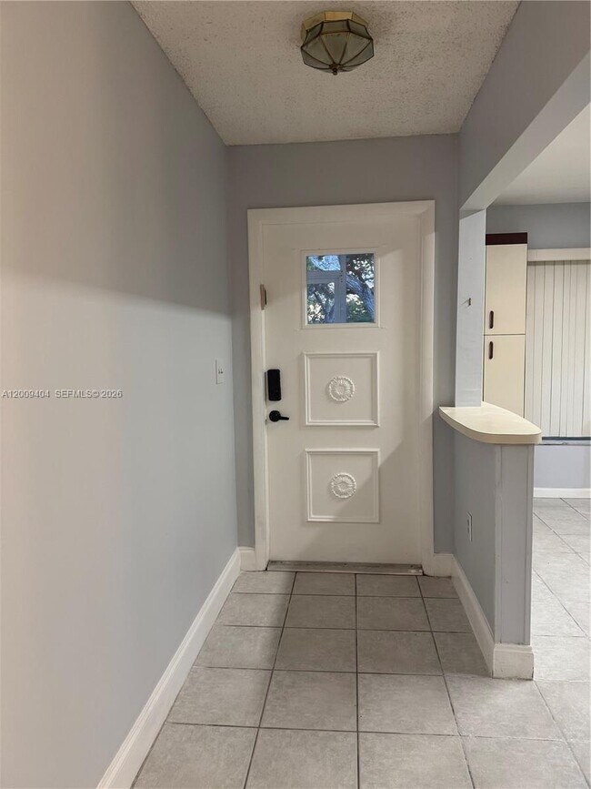 Building Photo - 1140 NW 85th Ave