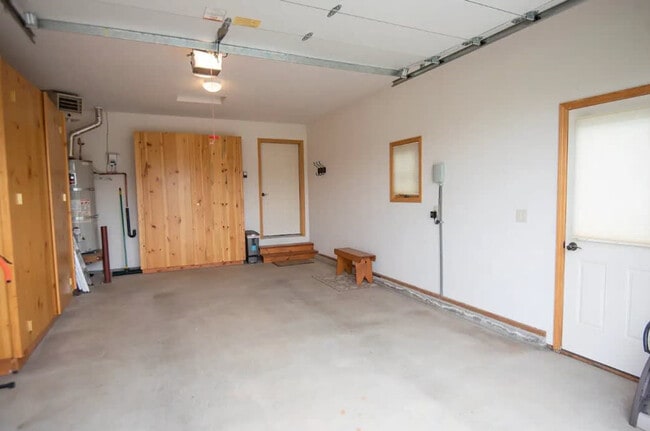 Building Photo - 1841 Creek Resort Cir