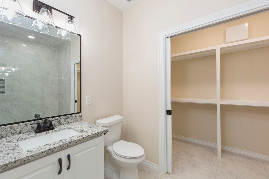 BATHROOM - 216 Teak Dr