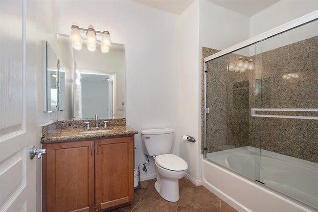 Building Photo - 3857 Pell Pl