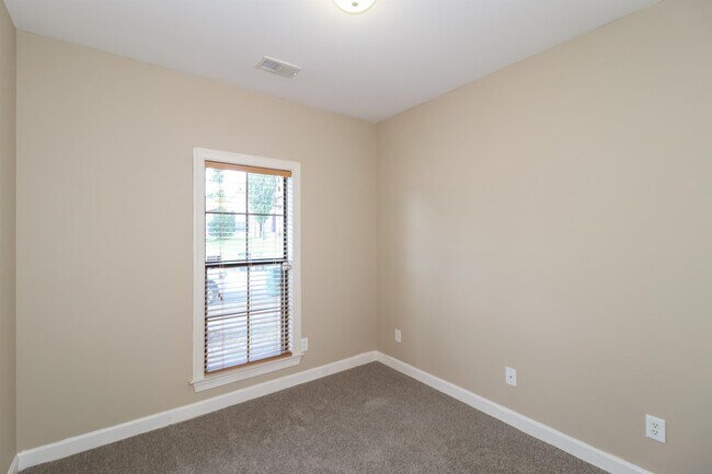 Building Photo - 10177 New Well Terrace