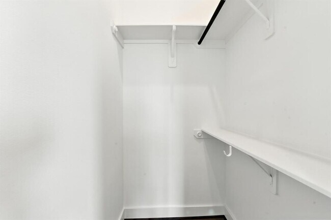 Building Photo - 3913 Hare St