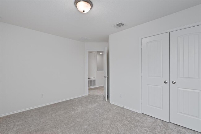 Building Photo - 305 Los Cobos Ln