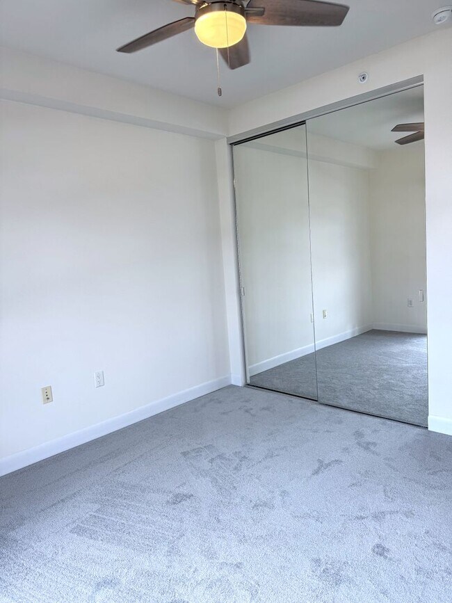 Building Photo - 400 Keawe St