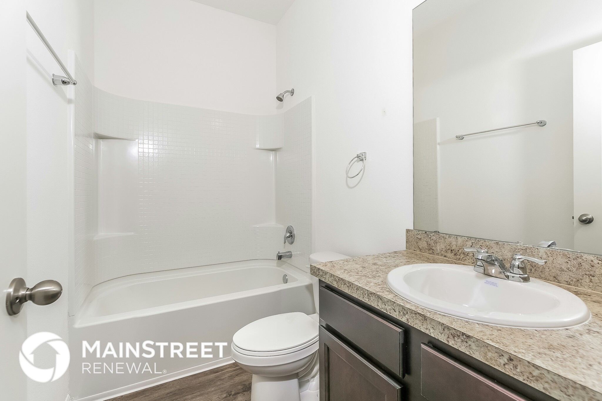 Building Photo - 194 Hidden Lk Lp