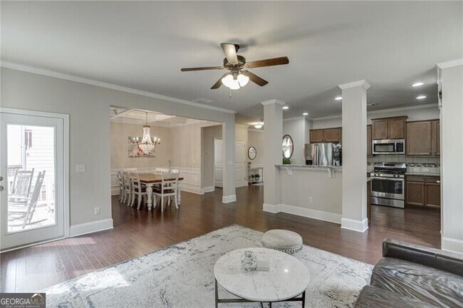 Building Photo - 6896 Big Sky Dr
