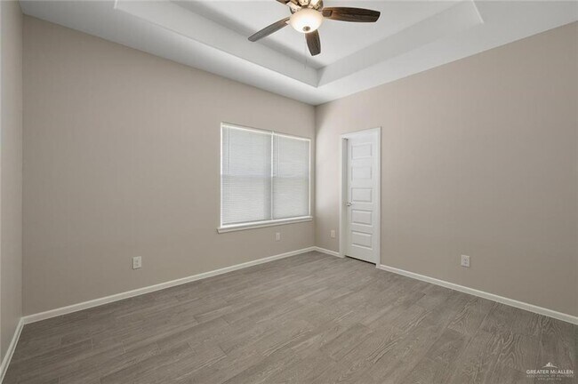 Building Photo - 740 N Alamo Rd