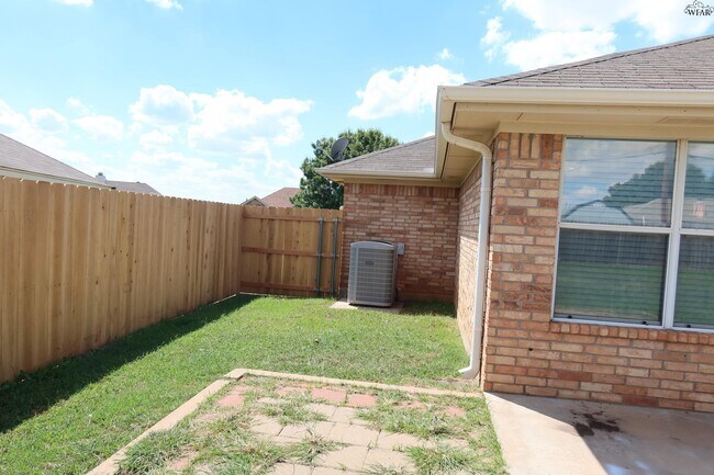 Building Photo - 5223 Air Force Dr
