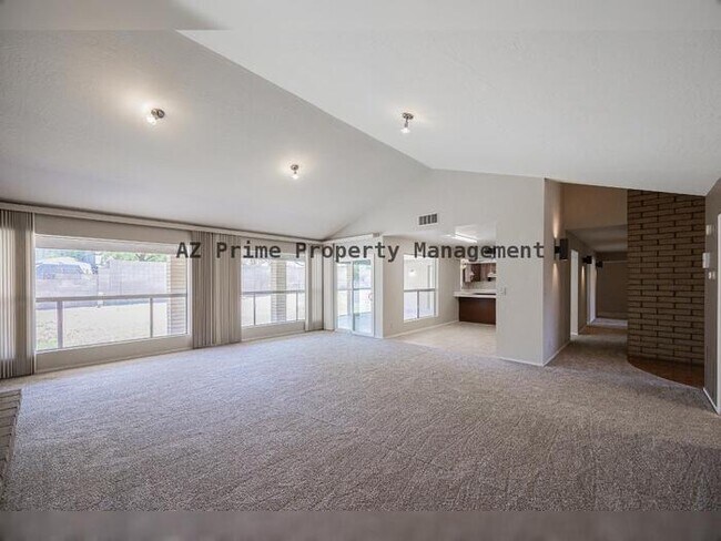 Building Photo - 15207 N 4th St