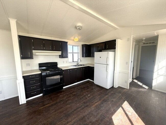 Building Photo - 3 bedroom single wide in Rydon