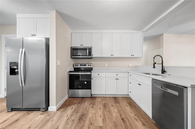 Building Photo - 920 Johnston St