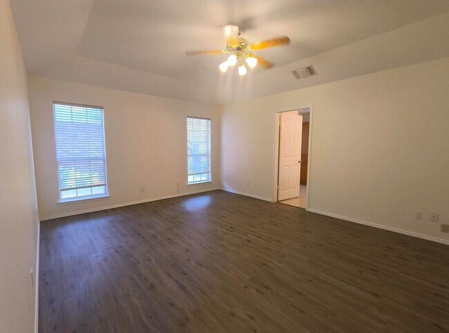 Building Photo - 4301 Pinon Ridge Dr