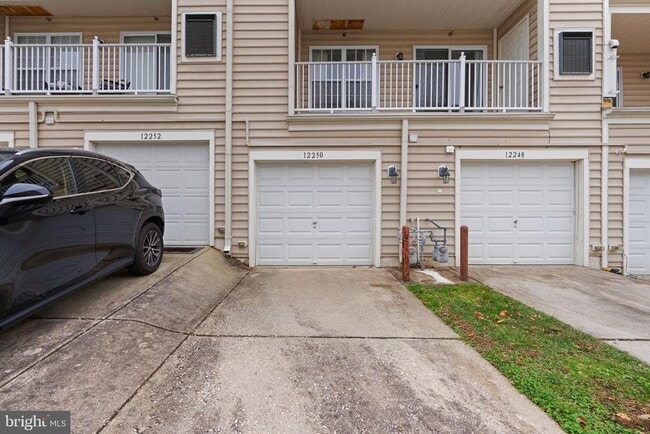 Building Photo - 12250 Open View Ln