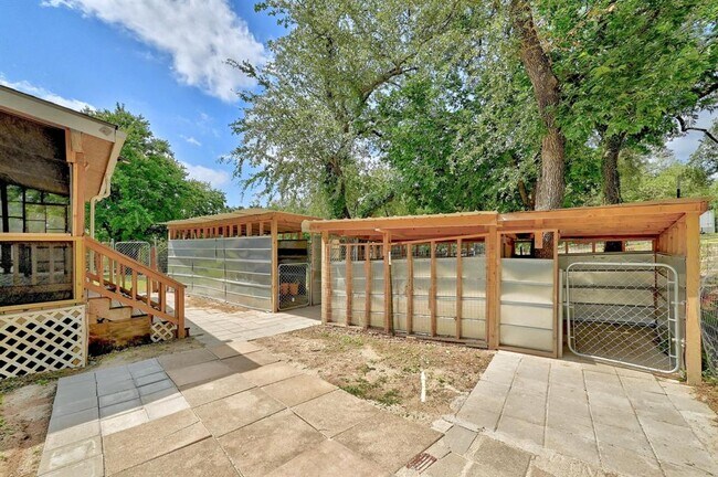 Building Photo - 7807 Williamson Creek Drive