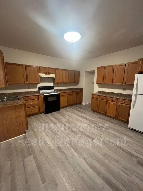 Building Photo - 1816 Boas St