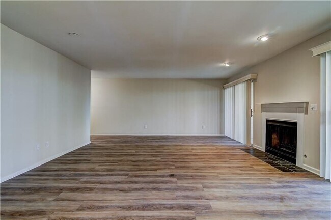 Building Photo - 123 Fair Haven Way