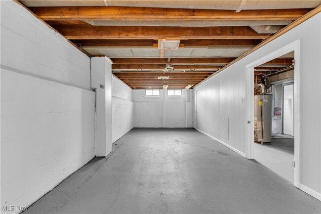 Building Photo - 22750 Tracy Ave