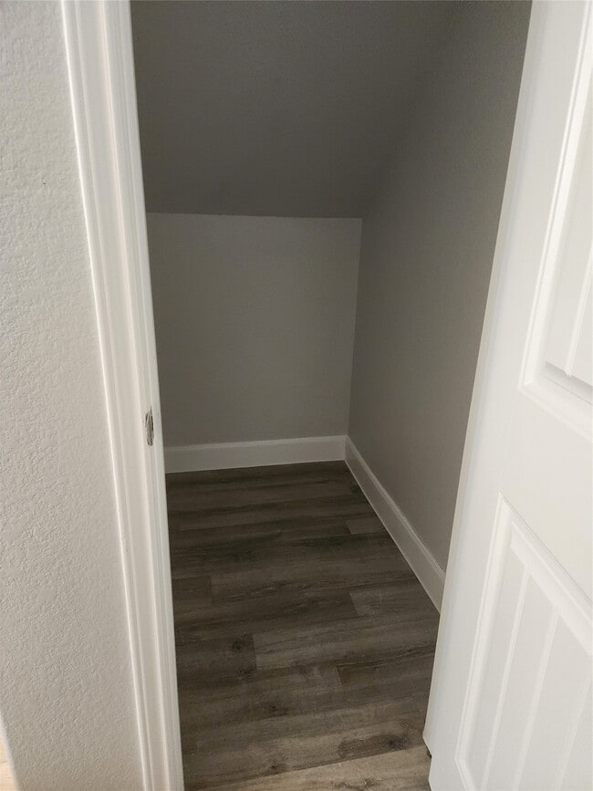 Building Photo - 11418 Carla St