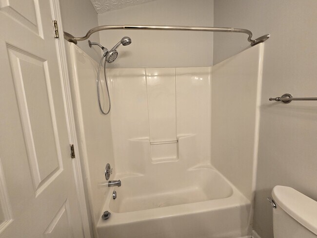 Building Photo - 3585 Plum Creek Trail NW