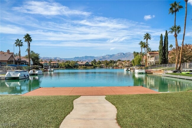 Building Photo - 8744 Captains Pl