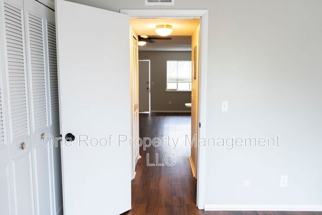 Building Photo - 3115 Barnett Ave