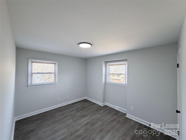 Building Photo - 6207 Eagle Peak Dr