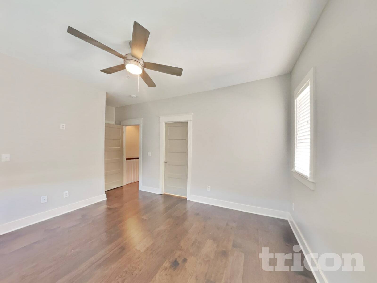 Building Photo - 1208 Hillwood Private Cove