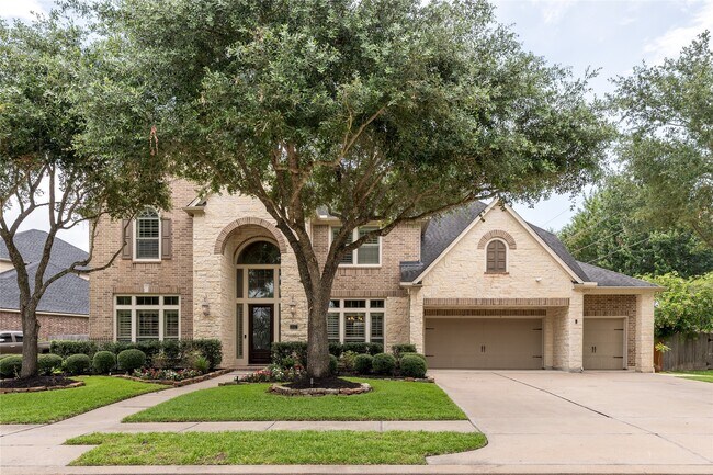 Building Photo - 2447 Monarch Terrace Dr