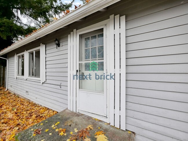 Building Photo - 3 Bed and 1 Bath Single-family Home Available for Rent!