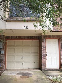 Building Photo - 126 E Nemo St