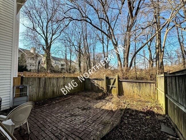 Building Photo - 9963 Capperton Dr