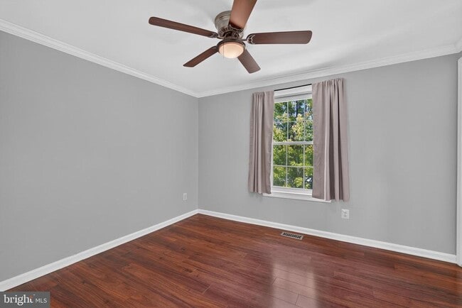 Building Photo - 6453 Linleigh Way