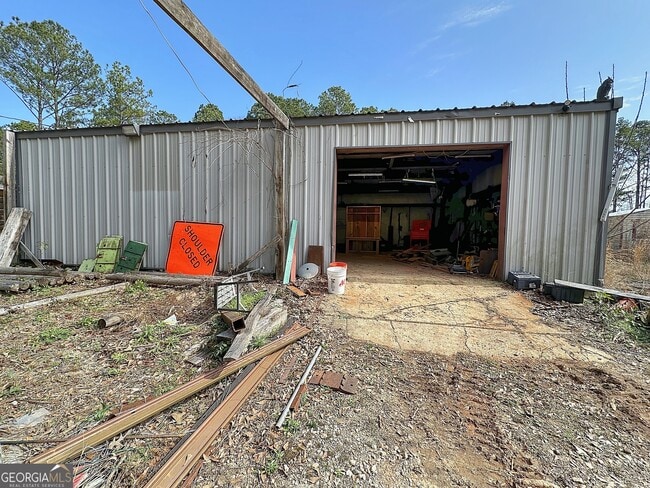 Building Photo - 3900 Greenville Rd