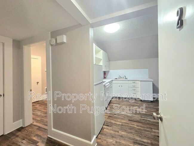 Building Photo - 301 Avenue B