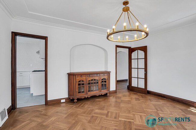 Building Photo - West Portal: Newly Remodeled Detached Sing...