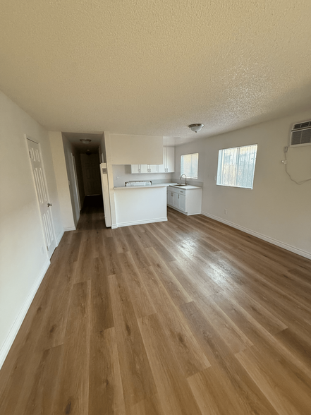 Living Room / Kitchen - 525 Jacmar Dr