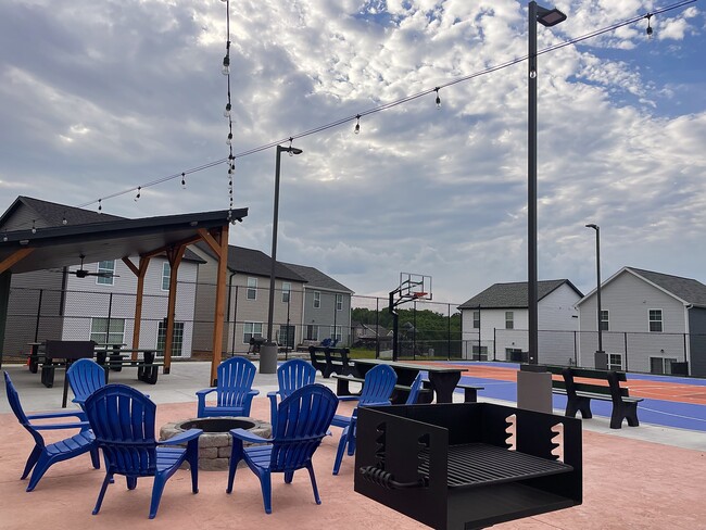 Building Photo - 147 Pinnacle Dr