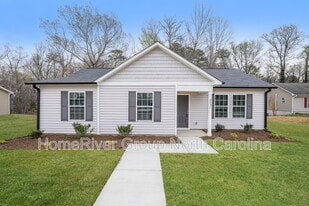 Building Photo - 2821 Carrollwood Dr