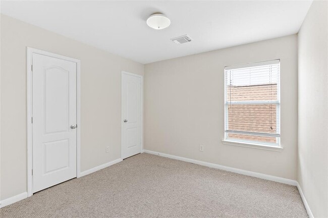 Building Photo - 18226 Fair Grange Ln