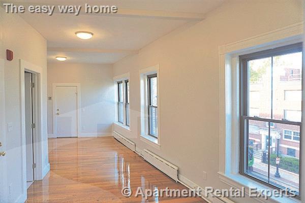 Building Photo - 116 Willow St