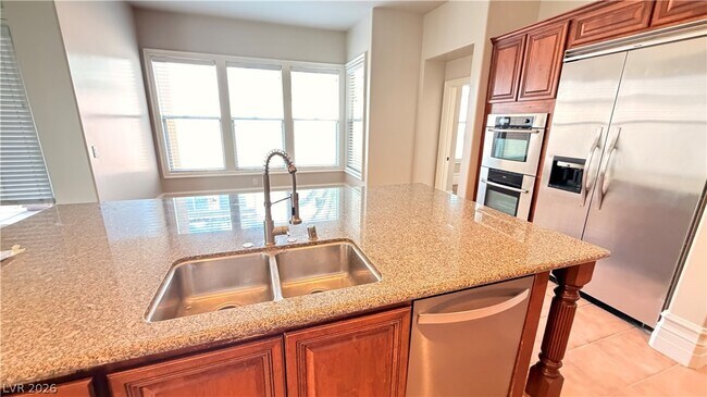 Building Photo - 496 Via Palermo Dr