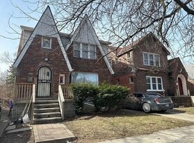 Building Photo - 5271 Drexel St