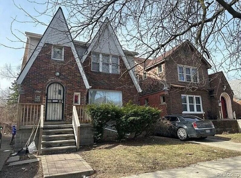 Primary Photo - 5271 Drexel St