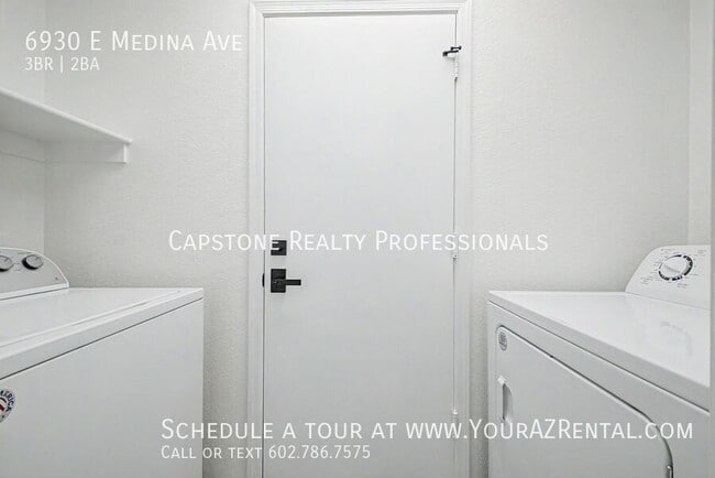 Building Photo - 6930 E Medina Ave