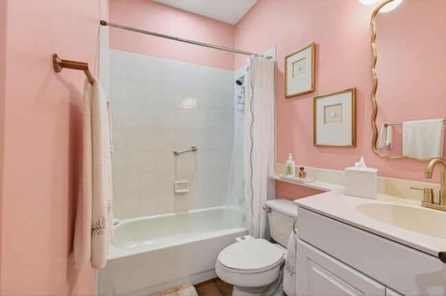 Building Photo - 9168 Bay Point Cir