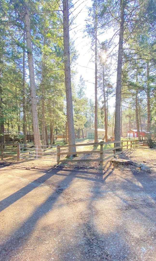 Building Photo - Spacious Four bedroom home in Post Falls