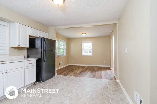 Building Photo - 3422 Peleske Dr